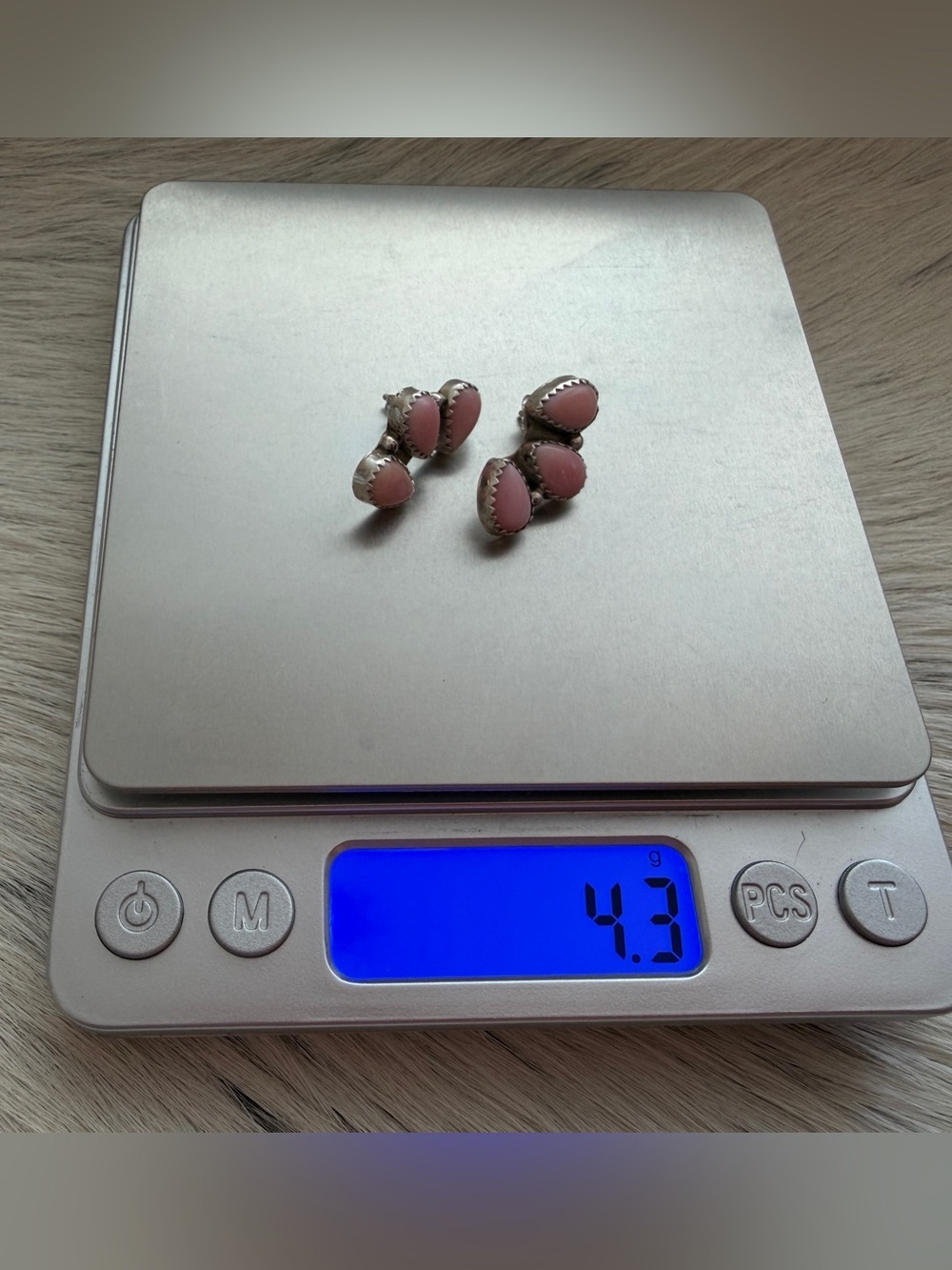 ❤️ Signed Navajo Maxine Ramirez Queen Pink Conch Half Cluster Native Earrings - Picture 13 of 17